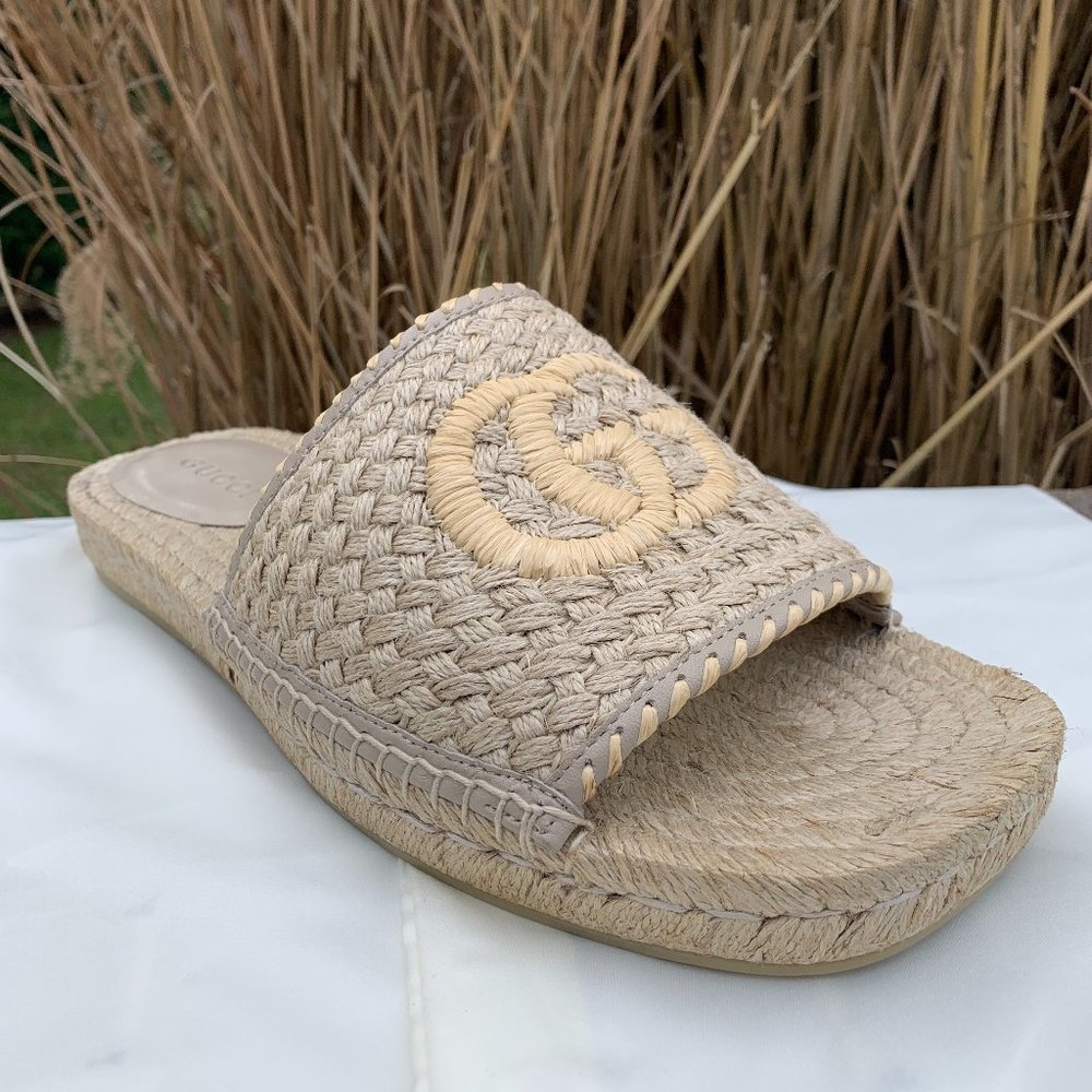🥳💕HOST PICK💕🥳 Gucci Mens GG Juta Multi Twisted Woven Slides Tan